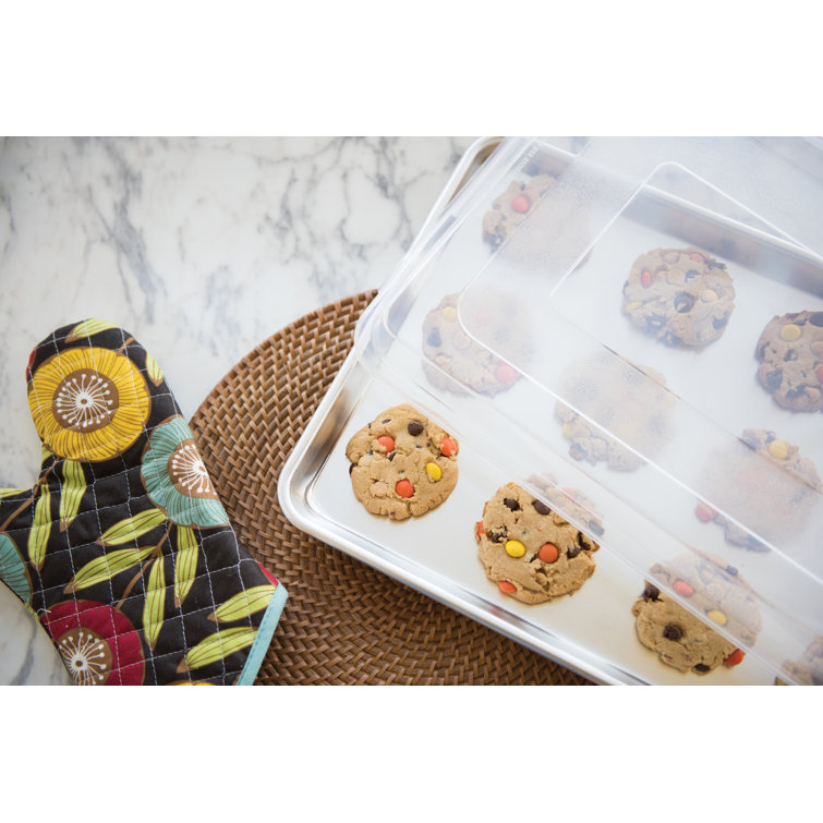 Cookie sheet shop with lid